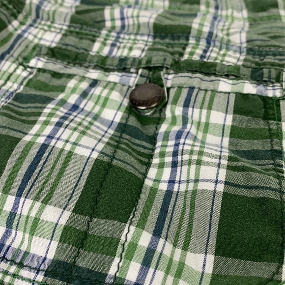 100% cotton plaid Green white Bermuda hiking shorts size 18 - Picture 12 of 16